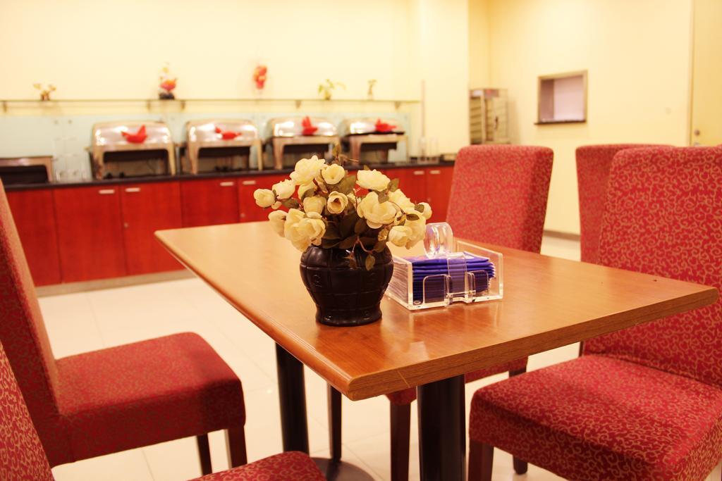 Hanting Hotel Shenyang Zhongshan Square المظهر الخارجي الصورة